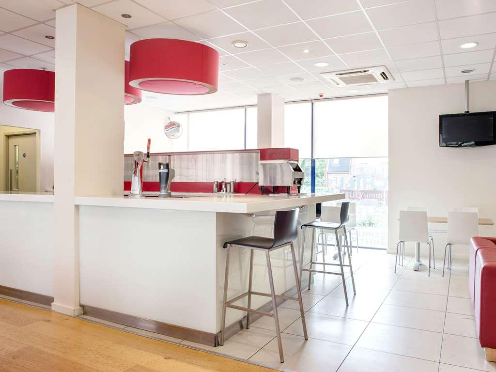 Travelodge Kew Bridge Londen Restaurant foto