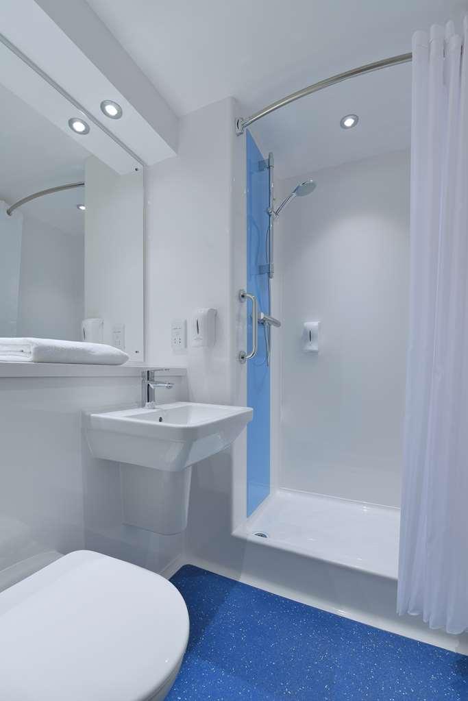 Travelodge Kew Bridge Londen Kamer foto